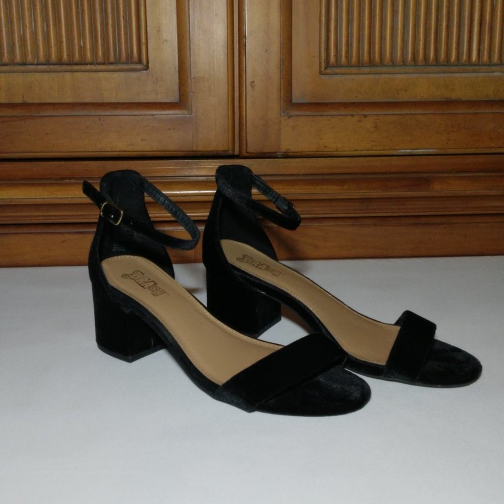 Brash Women's Sandle